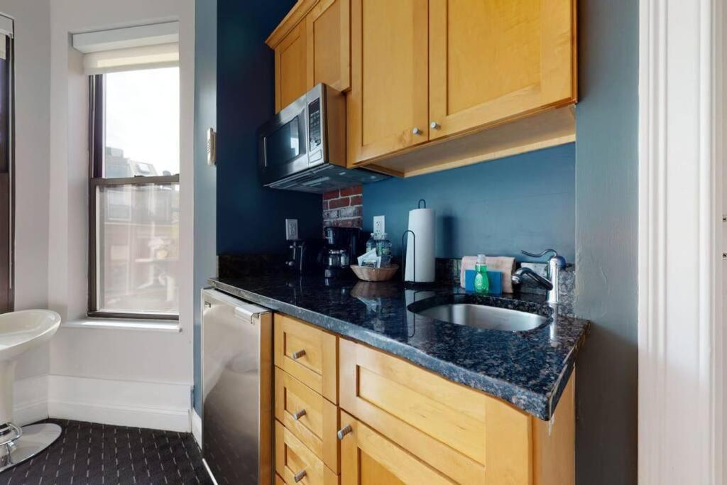 Cozy Downtown Boston Studio, #45 Exterior photo
